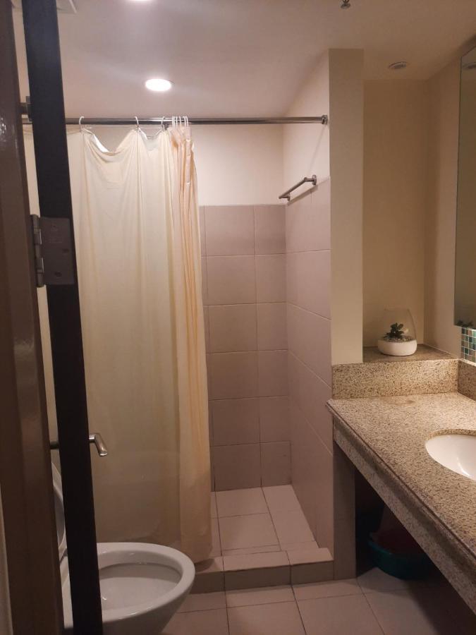 Bristle Ridge Condominium バギオ エクステリア 写真
