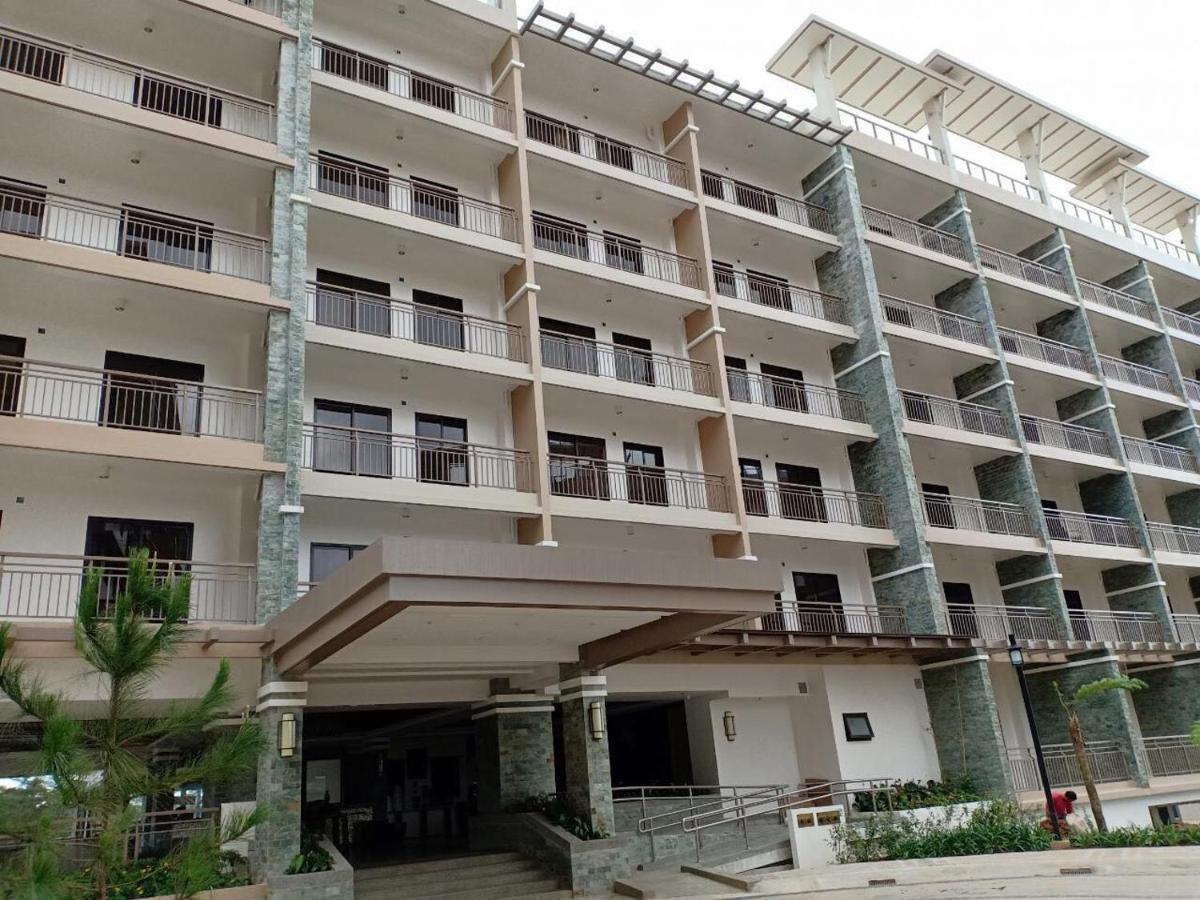 Bristle Ridge Condominium バギオ エクステリア 写真